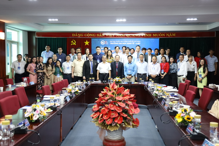 UEL tổ chức hội thảo “Bảo vệ và phát triển bền vững rừng ngập mặn: Chính sách, pháp luật và thực tiễn”