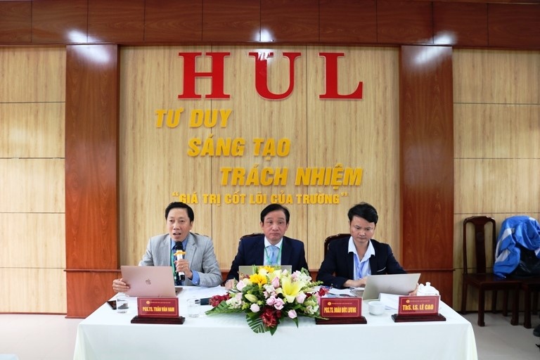 http://hul.edu.vn/upload/image/img_5461.jpg